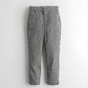 Stretch Ultra High-Rise Cropped Black Plaid Pants